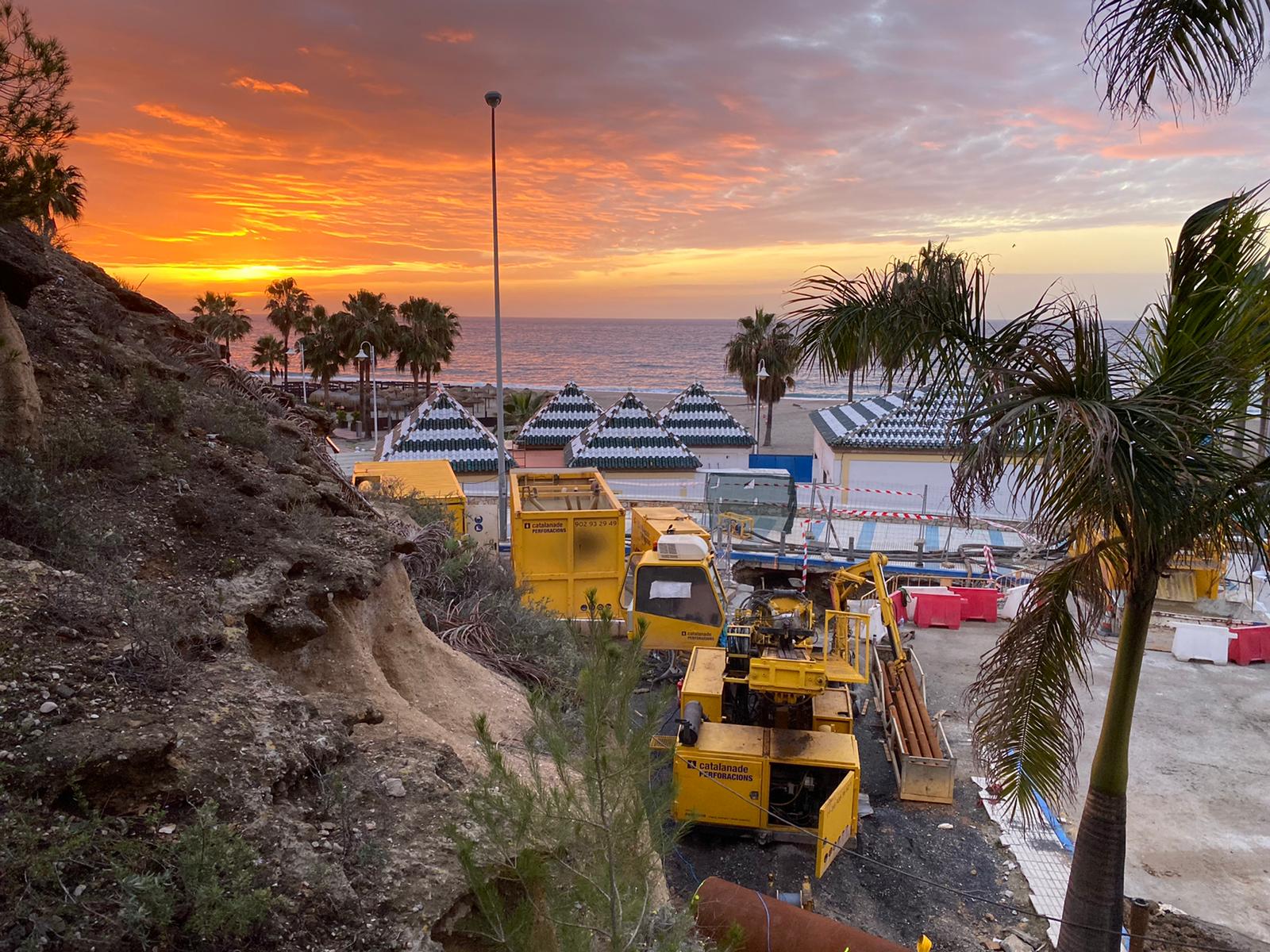 Execució d’un enllaç marí per la intal·lació d’uin tub de HDPE