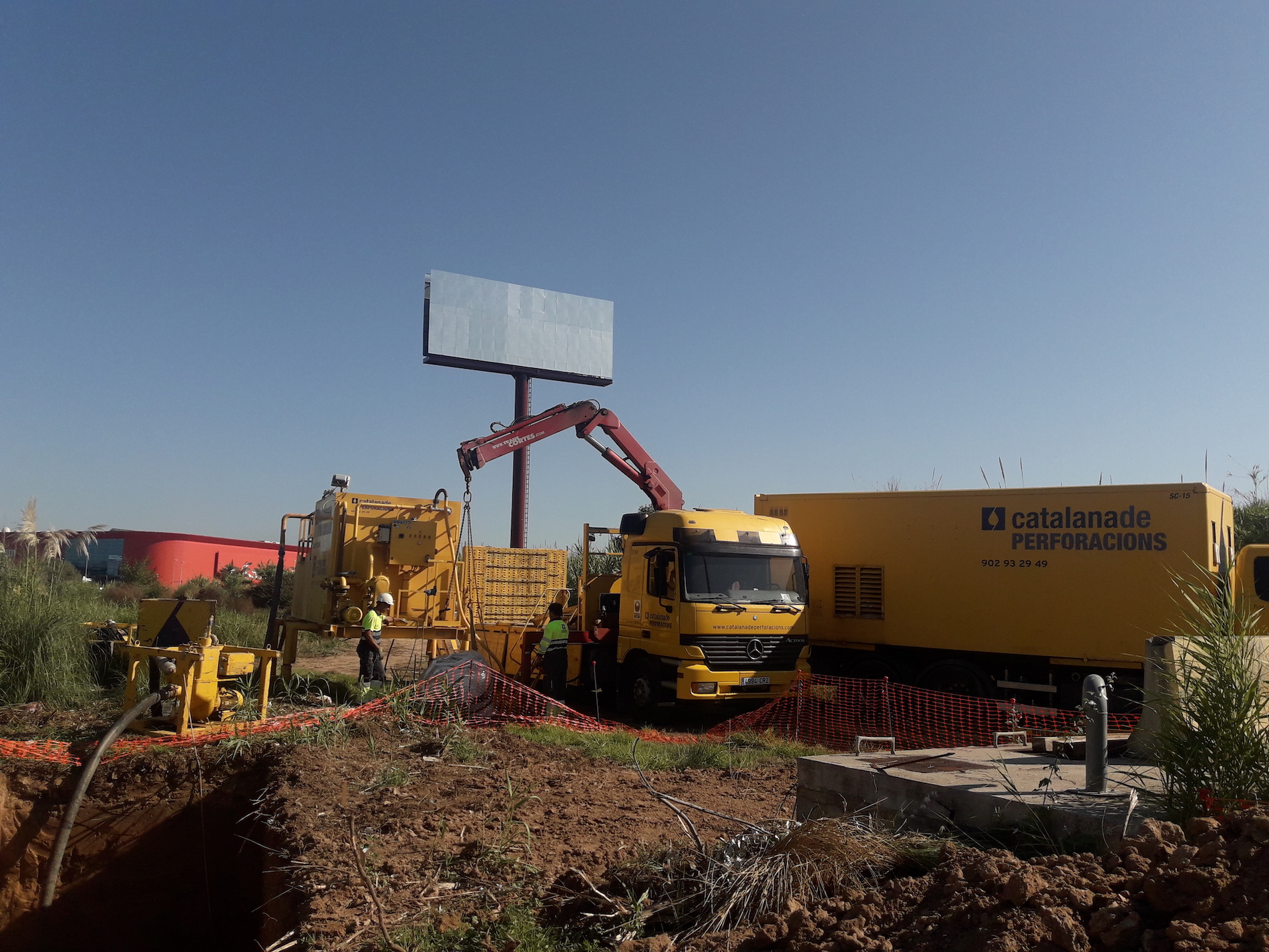 Creument  per la instal·lació d’una canonada per al servei d’electricitat